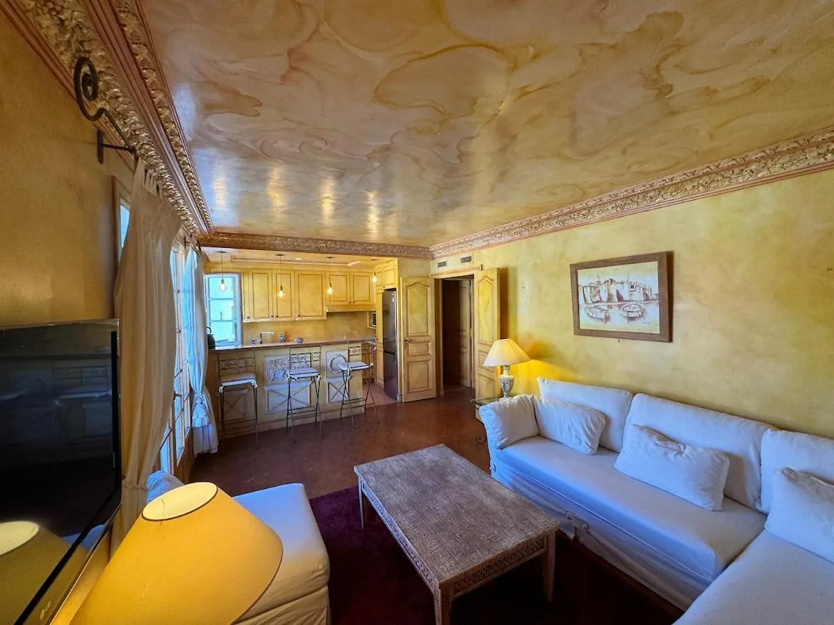 Appartement Place Des Lices, Saint-Tropez